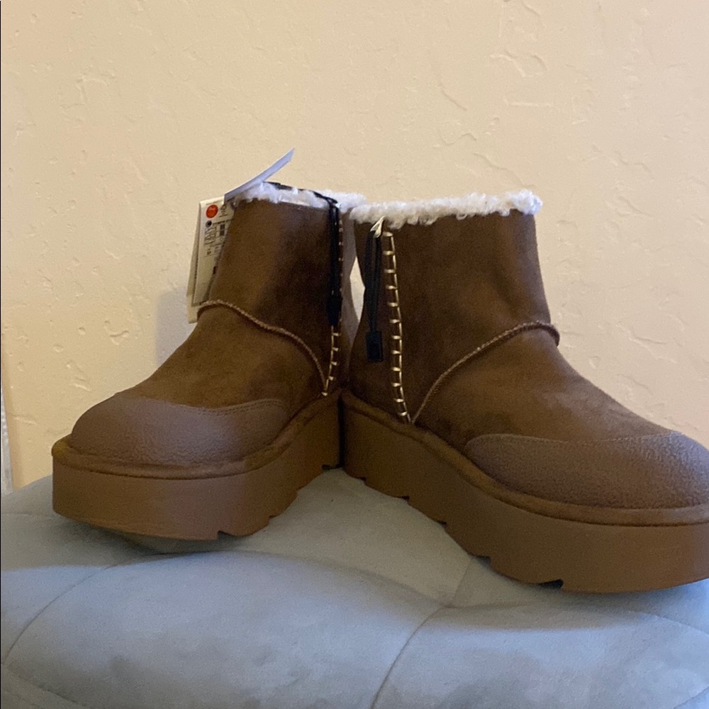 NWT Zara platform boot